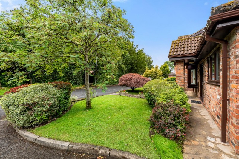 Images for Briarlands Close, Bramhall