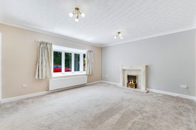 Images for Briarlands Close, Bramhall EAID:mosleyjaapi BID:1