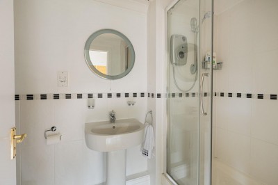 Images for Hall Road, Wilmslow, SK9 EAID:2458577900 BID:e404b33c-5432-4407-98b1-6138fbb79b1b