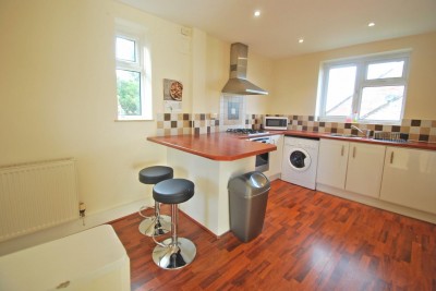 Images for Newton Road, Wilmslow, SK9 EAID:2458577900 BID:e404b33c-5432-4407-98b1-6138fbb79b1b