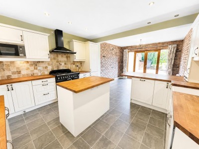 Images for Hawthorn Street, Wilmslow, SK9 EAID:2458577900 BID:e404b33c-5432-4407-98b1-6138fbb79b1b