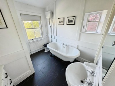 Images for Moss Lane, Alderley Edge, SK9 EAID:2458577900 BID:8a55d7cc-7486-4316-8378-2d408d675aae