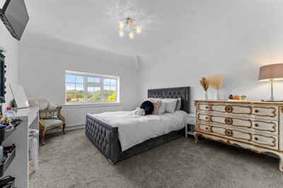 Images for Badger Road, Prestbury, SK10 EAID:2458577900 BID:8a55d7cc-7486-4316-8378-2d408d675aae