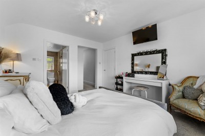 Images for Badger Road, Prestbury, SK10 EAID:2458577900 BID:8a55d7cc-7486-4316-8378-2d408d675aae