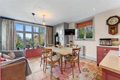 Images for 32 Congleton Road, Alderley Edge, SK9 EAID:2458577900 BID:8a55d7cc-7486-4316-8378-2d408d675aae