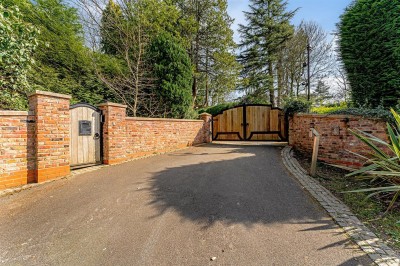 Images for Congleton Road, Alderley Edge, SK9 EAID:2458577900 BID:8a55d7cc-7486-4316-8378-2d408d675aae
