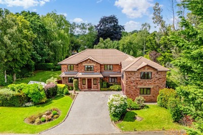 Images for 2 Sherbrook Rise, Wilmslow, SK9 EAID:2458577900 BID:8a55d7cc-7486-4316-8378-2d408d675aae