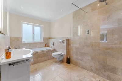 Images for 2 Sherbrook Rise, Wilmslow, SK9 EAID:2458577900 BID:8a55d7cc-7486-4316-8378-2d408d675aae