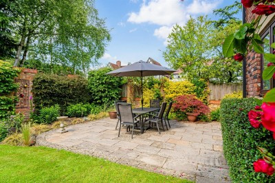Images for 2 Sherbrook Rise, Wilmslow, SK9 EAID:2458577900 BID:8a55d7cc-7486-4316-8378-2d408d675aae