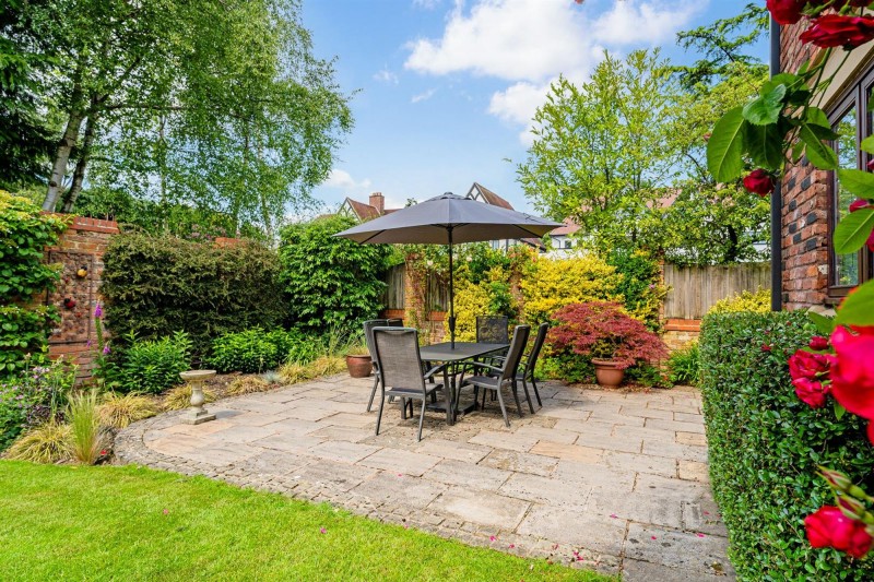 Images for 2 Sherbrook Rise, Wilmslow, SK9