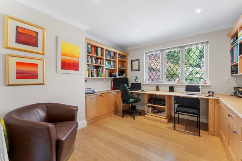 Images for 2 Sherbrook Rise, Wilmslow, SK9