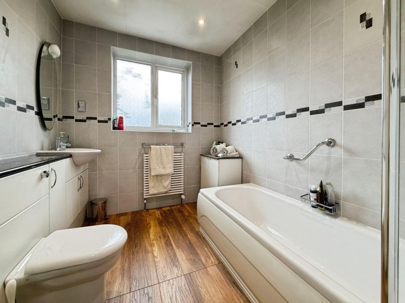 Images for Glendene Avenue, Bramhall, SK7