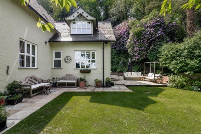 Images for Mottram Road, Alderley Edge, SK9 EAID:2458577900 BID:8a55d7cc-7486-4316-8378-2d408d675aae