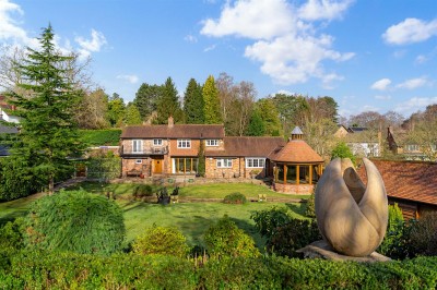 Images for Chelford Road, Prestbury, SK10 EAID:2458577900 BID:8a55d7cc-7486-4316-8378-2d408d675aae