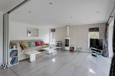 Images for Chelford Road, Alderley Edge, SK9 EAID:2458577900 BID:8a55d7cc-7486-4316-8378-2d408d675aae