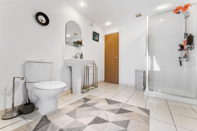 Images for 47 Trafford Road, Alderley Edge, SK9 EAID:2458577900 BID:8a55d7cc-7486-4316-8378-2d408d675aae