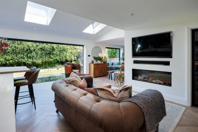 Images for Downesway, Alderley Edge, SK9 EAID:2458577900 BID:8a55d7cc-7486-4316-8378-2d408d675aae