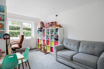 Images for Downesway, Alderley Edge, SK9 EAID:2458577900 BID:8a55d7cc-7486-4316-8378-2d408d675aae