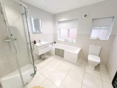 Images for Robins Close, Bramhall, SK7 EAID:2458577900 BID:cc3b723c-d9b3-4363-98e9-f3a7b04b7bc7