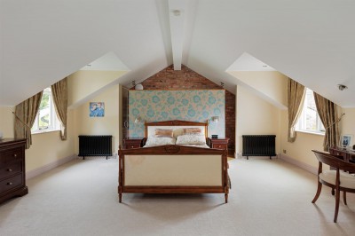 Images for 35 Moss Road, Alderley Edge, SK9 EAID:2458577900 BID:8a55d7cc-7486-4316-8378-2d408d675aae