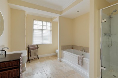 Images for 35 Moss Road, Alderley Edge, SK9 EAID:2458577900 BID:8a55d7cc-7486-4316-8378-2d408d675aae