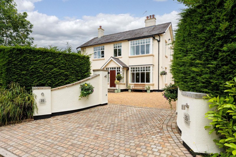 Images for 35 Moss Road, Alderley Edge, SK9