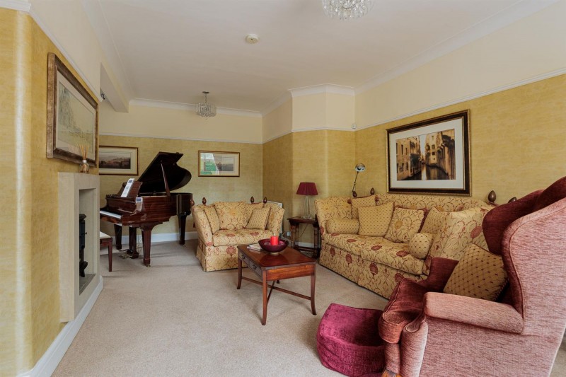 Images for 35 Moss Road, Alderley Edge, SK9