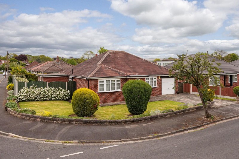 Images for Greenway, Bramhall, SK7