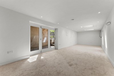 Images for Mottram Road, Alderley Edge, SK9 EAID:2458577900 BID:8a55d7cc-7486-4316-8378-2d408d675aae