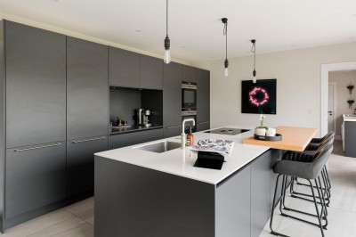 Images for Chelford Road, Alderley Edge, SK9 EAID:2458577900 BID:8a55d7cc-7486-4316-8378-2d408d675aae
