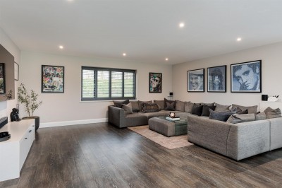 Images for Chelford Road, Alderley Edge, SK9 EAID:2458577900 BID:8a55d7cc-7486-4316-8378-2d408d675aae