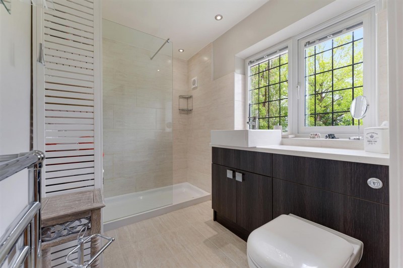 Images for 16 Meadow Drive, Prestbury, SK10