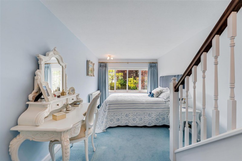 Images for 16 Meadow Drive, Prestbury, SK10
