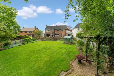 Images for 16 Meadow Drive, Prestbury, SK10 EAID:2458577900 BID:8a55d7cc-7486-4316-8378-2d408d675aae