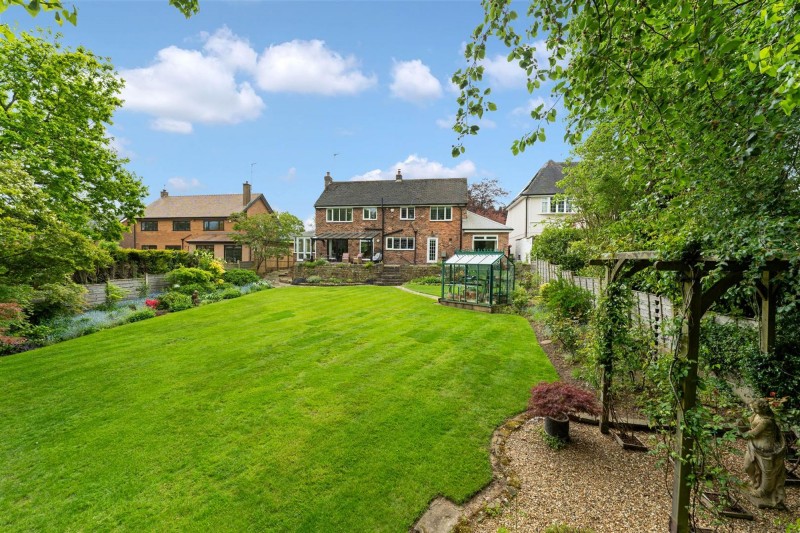 Images for 16 Meadow Drive, Prestbury, SK10