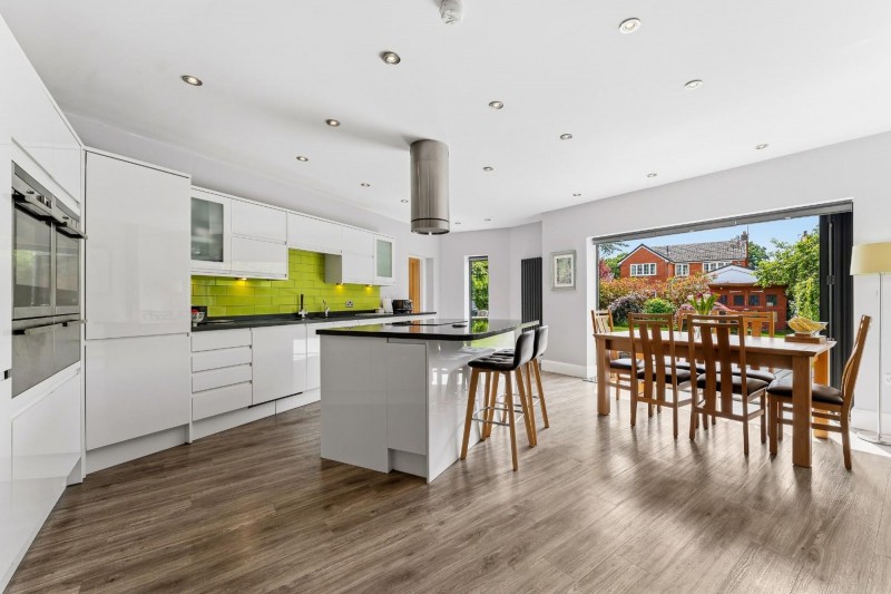 Images for Deneway, Bramhall, SK7