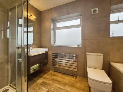 Images for Fairbourne Drive, Wilmslow, SK9 EAID:2458577900 BID:e404b33c-5432-4407-98b1-6138fbb79b1b