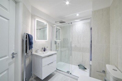 Images for Jamie Webb Drive, Handforth, SK9 EAID:2458577900 BID:e404b33c-5432-4407-98b1-6138fbb79b1b
