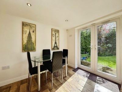 Images for Church Road, Wilmslow, SK9 EAID:2458577900 BID:e404b33c-5432-4407-98b1-6138fbb79b1b
