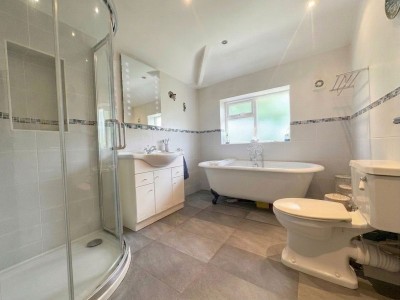 Images for Church Road, Wilmslow, SK9 EAID:2458577900 BID:e404b33c-5432-4407-98b1-6138fbb79b1b