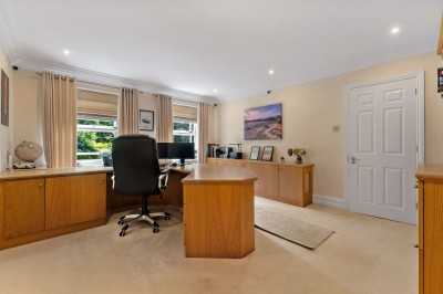 Images for Bramhall Park Road, Bramhall, SK7 EAID:2458577900 BID:cc3b723c-d9b3-4363-98e9-f3a7b04b7bc7