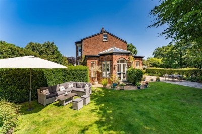 Images for 89 Knutsford Road, Alderley Edge, SK9 EAID:2458577900 BID:8a55d7cc-7486-4316-8378-2d408d675aae