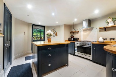 Images for Davey Lane, Alderley Edge, SK9 EAID:2458577900 BID:e404b33c-5432-4407-98b1-6138fbb79b1b