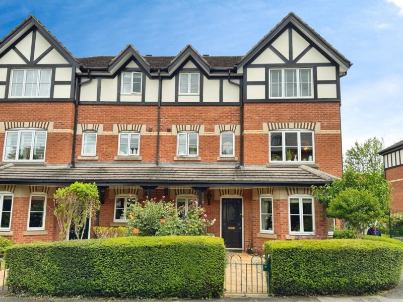 Images for Tudor Court, Bramhall, SK7