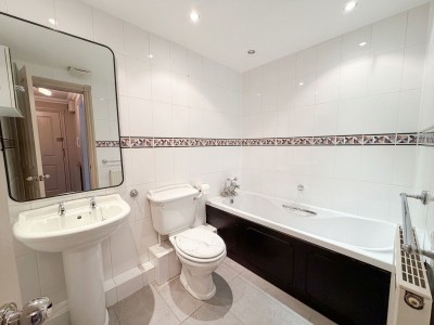 Images for Tudor Court, Bramhall, SK7 EAID:2458577900 BID:cc3b723c-d9b3-4363-98e9-f3a7b04b7bc7