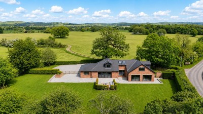 Images for Bonis Hall Lane, Prestbury, SK10 EAID:2458577900 BID:e404b33c-5432-4407-98b1-6138fbb79b1b