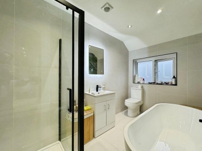 Images for Wingfield Avenue, Wilmslow, SK9 EAID:2458577900 BID:e404b33c-5432-4407-98b1-6138fbb79b1b
