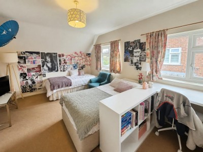 Images for Fairbourne Avenue, Wilmslow, SK9 EAID:2458577900 BID:e404b33c-5432-4407-98b1-6138fbb79b1b