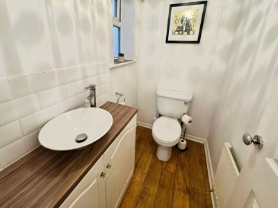 Images for Altrincham Road, Wilmslow, SK9 EAID:2458577900 BID:e404b33c-5432-4407-98b1-6138fbb79b1b