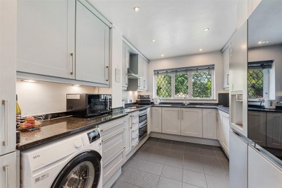 Images for The Circuit, Alderley Edge, SK9 EAID:2458577900 BID:8a55d7cc-7486-4316-8378-2d408d675aae